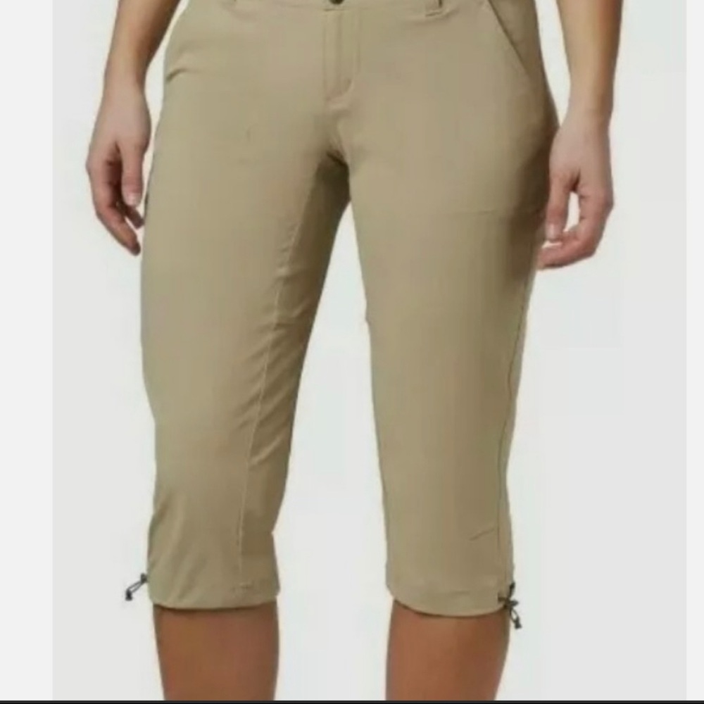 Columbia Saturday trail Capri size 8